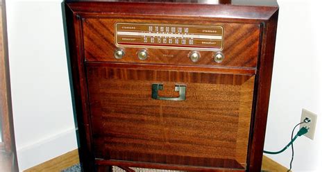 pilco floor radio